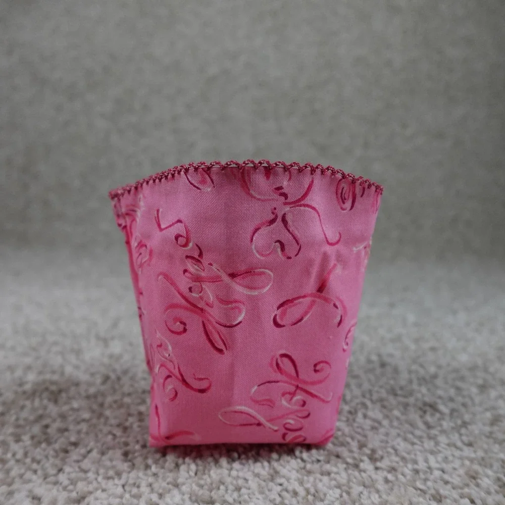 Longaberger 2011 Horizon of Hope Basket Liner Pink Ribbon Heart Print Scalloped